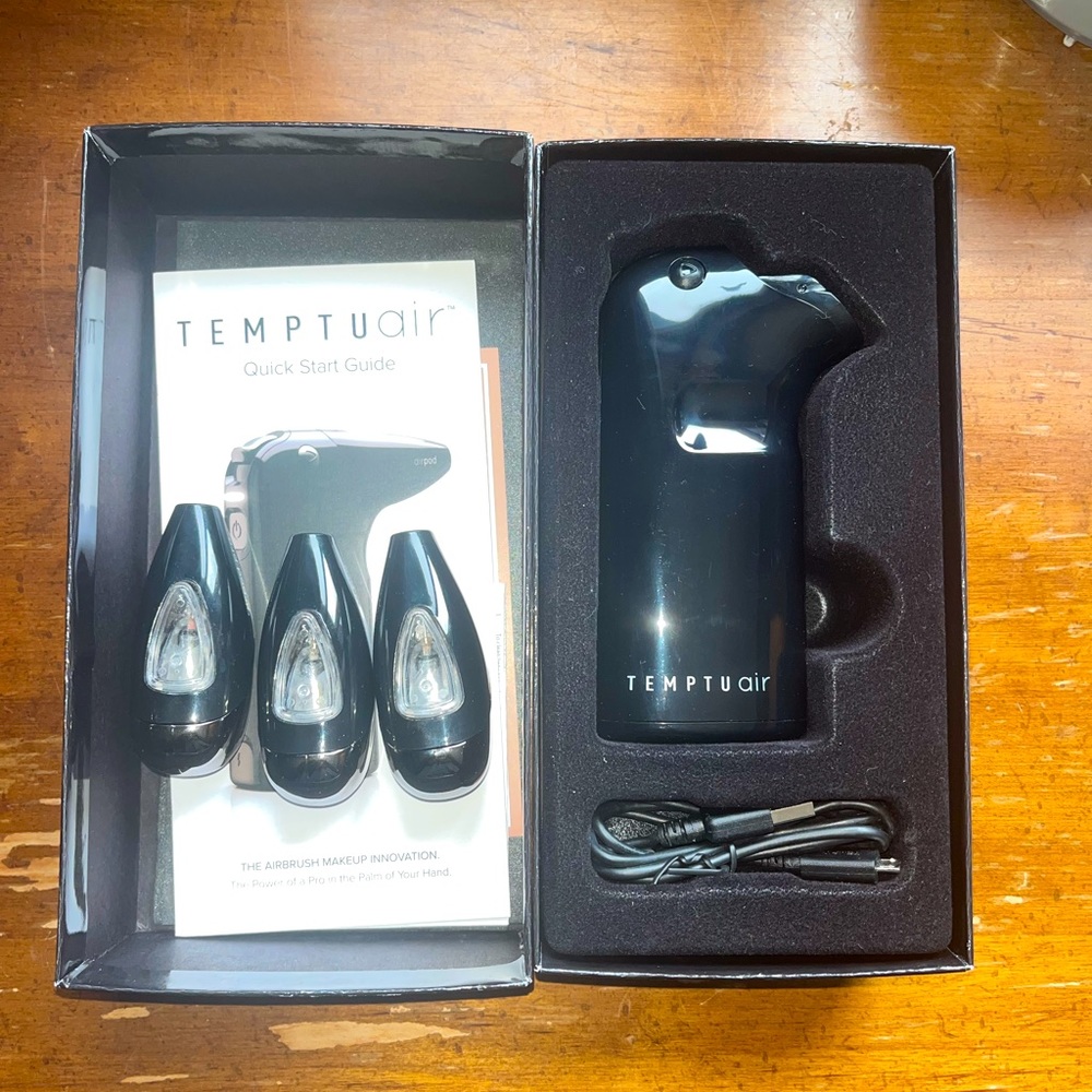Temptu pro wireless airbrush